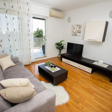 Apartment Fluid Σπλιτ Εξωτερικό φωτογραφία